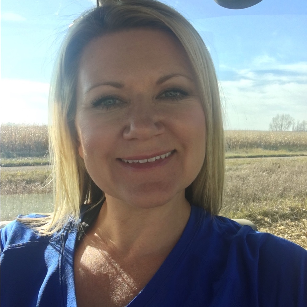 Meet your Posher, Lisa